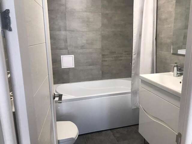 Апартаменты 199A Smart cozy Apartment nearby with Central Reilway Station Киев-20